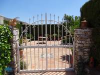 Villa Panorama, acceso al patio privado, con llave. Privacidad y paz