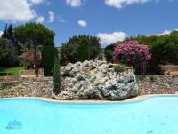 Villa Panorama, gran piscina, vista al jard&iacute;n